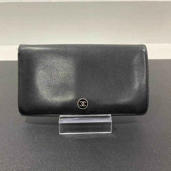 Chanel Coco Button Long Wallet/Organizer. (JB1124) - Picture 1 of 11